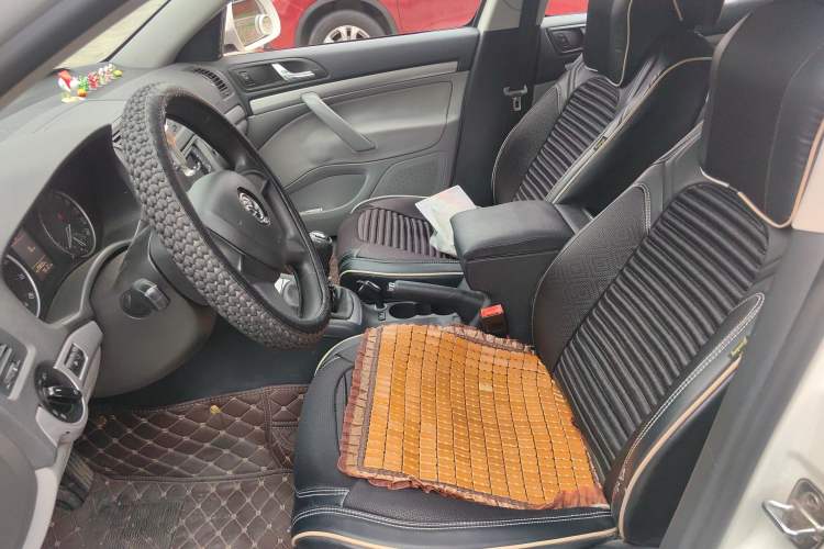 Used Skoda Octavia 2014 1.6L Manual Yijie Edition Left Front Seat