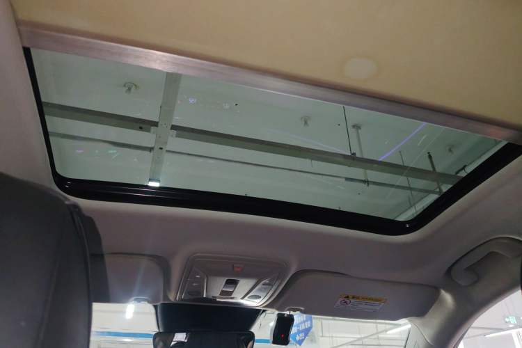 Used Hongqi HS5 2022 Revised Version 2.0T Smart Connect Flagship Edition