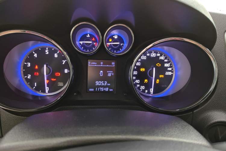 Used CHANGAN CS35 2016 1.6L Manual Luxury Model China V Standard
