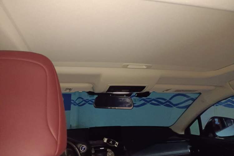 Used Lexus NX 2018 300h Front-Wheel-Drive FENGSHANG Version China V Emission Standard