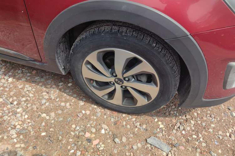 Used Kia KX Cross 2017 1.4L AT GLS
