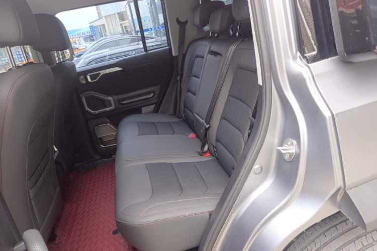 Used JETOUR Traveler 2023 2.0T All-Wheel-Drive CrossPRO Left Rear Seat