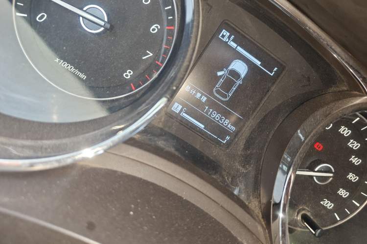 Used Baojun 730 2016 1.5L Manual Comfort Version 7 Seats China V Emission Standard