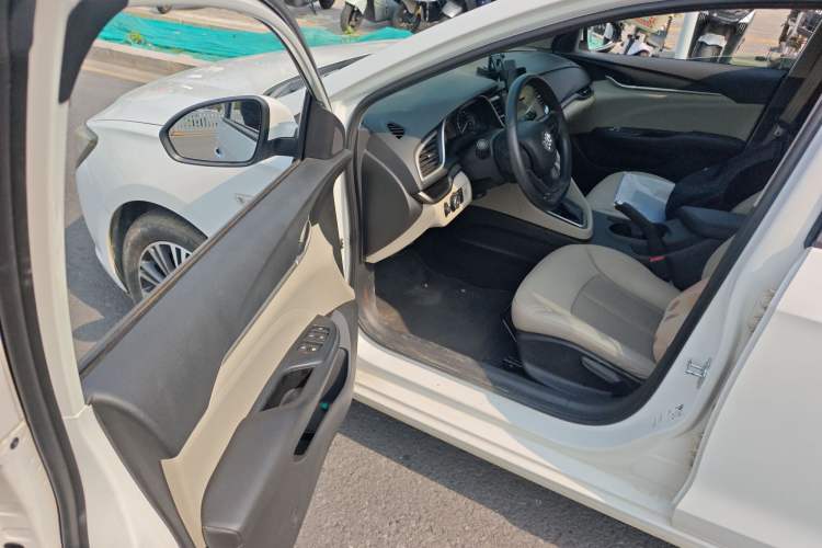 Used Buick GT 2016 18T Dual-Clutch Elite Model