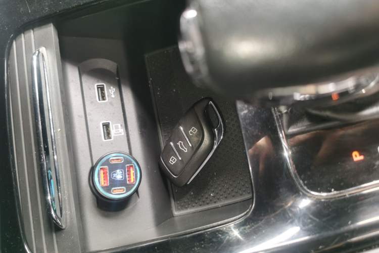 Used Roewe i5 2019 1.5L Automatic 4G Connected Langyue Edition
