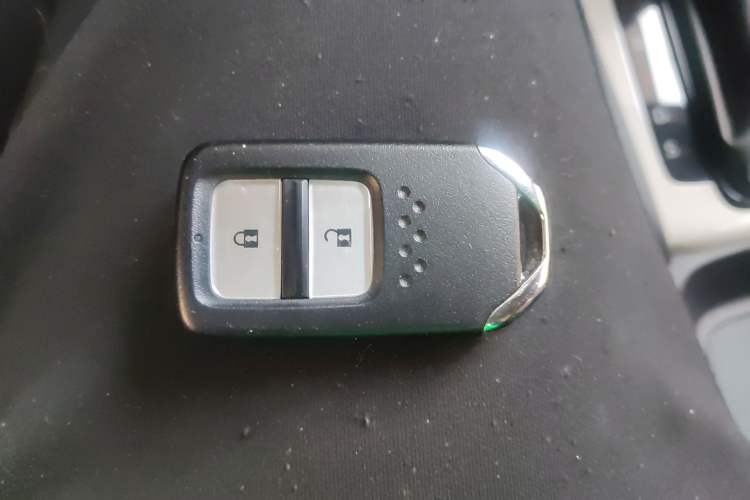 Used Honda Fit 2022 1.5L CVT Trendy Sunroof Edition Vehicle Key