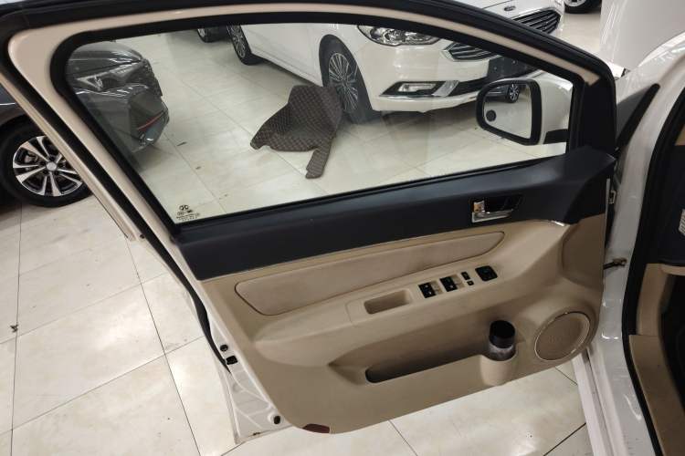 Used BAIC Senova D20 2015 Hatchback 1.5L Automatic Lotte Edition