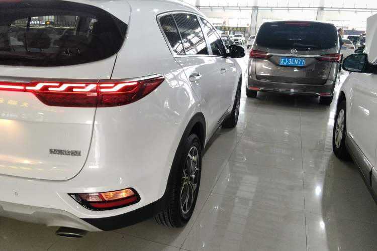 Used Kia KX5 2021 2.0L Automatic Two-Wheel Drive Comfort Edition
