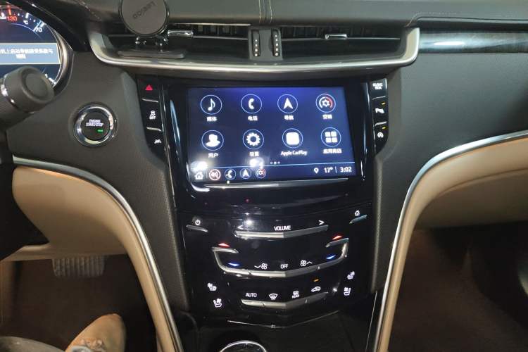 Used Cadillac XTS 2018 28T Luxury Edition Audio And AC Panel