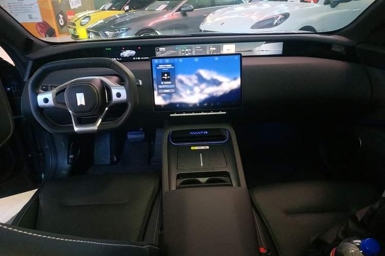 Used Avatr 12 2025 Ultra Extended-Range Edition
