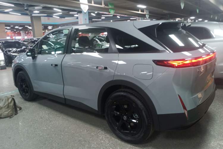 Used Venucia VX6 2026 Model Large Flat Floor Long-Range Smart Luxury Edition
