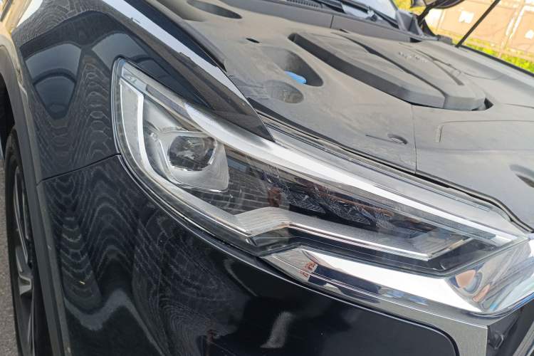 Used Hongqi HS5 2022 Revised Version 2.0T Smart Connect Flagship Edition
