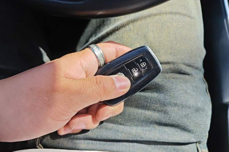 Used Toyota RAV4 2020 2.0L CVT Two-Wheel Drive Fashion PLUS Edition
