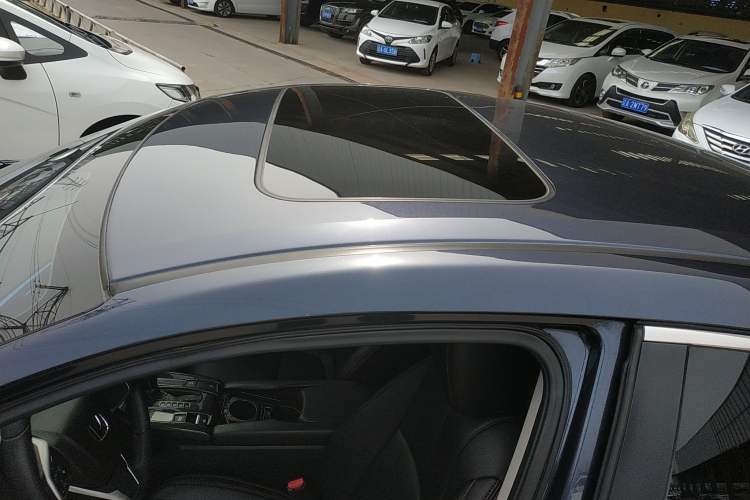 Used Honda Civic 2016 220TURBO CVT Luxury Edition
