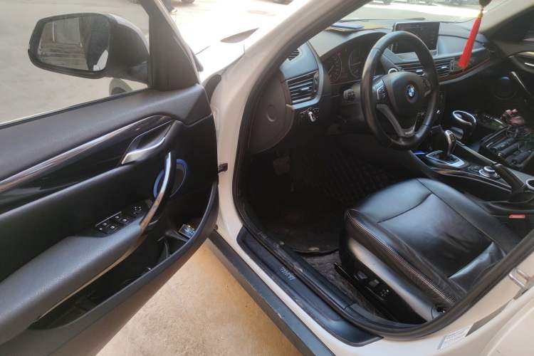 Used BMW X1 2015 sDrive18i Fashion Upgrade Edition
