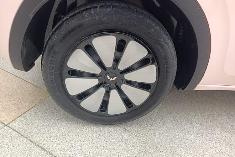 Used Wuling Bingo 2023 333 km Lingxi Connected+ Version