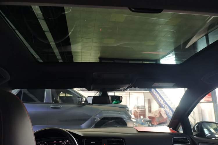 Used Volkswagen Golf GTI 2018 2.0 TSI GTI
