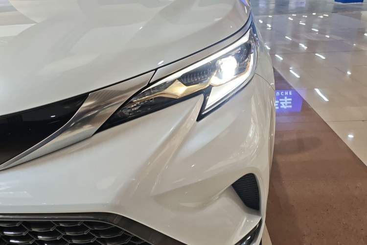 Used Toyota Granvia 2023 2.5L Hybrid Luxury Edition Left Front Headlight