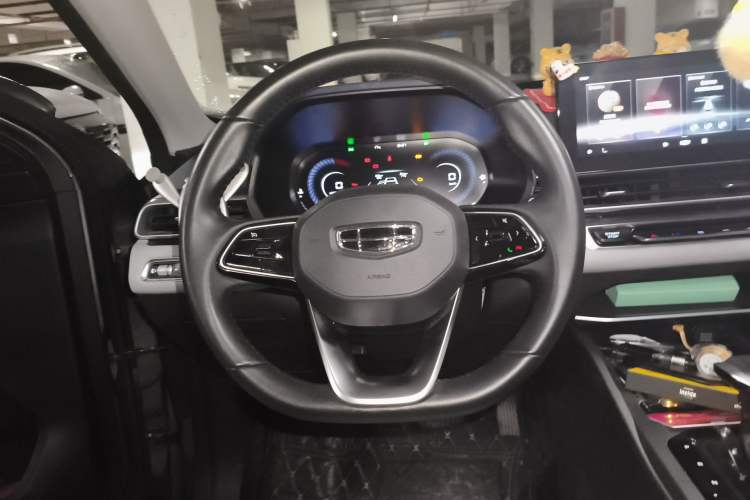 Used Geely Auto Emgrand 2022 4th Generation 1.5L CVT Flagship Model Steering Wheel