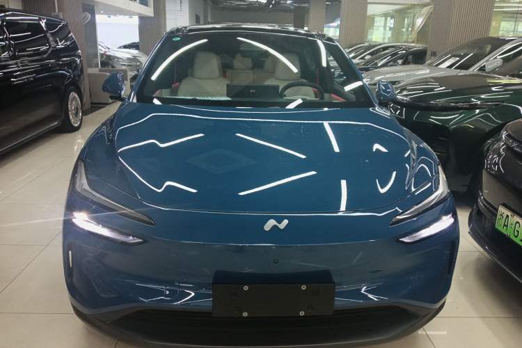 Used ONVO L60 2024 60 kWh Rear-Drive Version