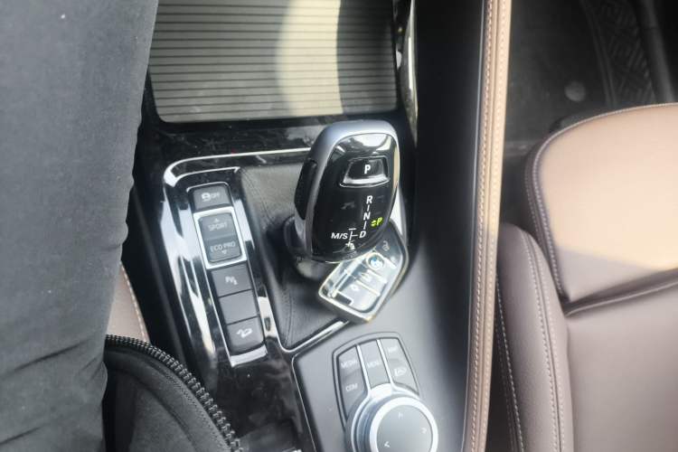 Used BMW X1 2021 xDrive25Li Luxury Model Gear Lever