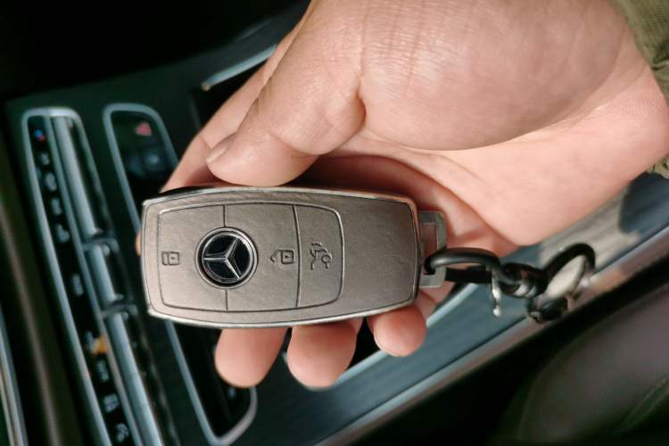 Used Mercedes-Benz E-Class 2022 E 300 L Sporty and Stylish Model