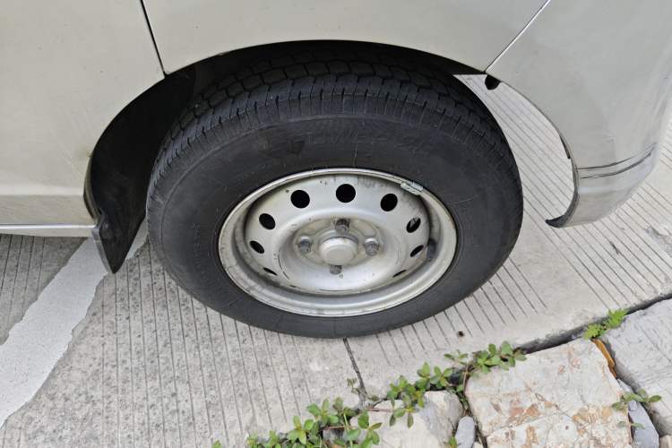 Used Wuling Rongguang 2014 1.2L S Base Model