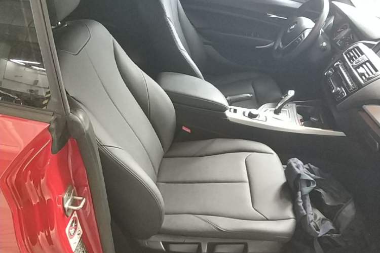 Used BMW 2 Series 2015 218i Convertible Coupe Right Front Seat