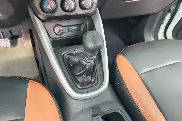 Used Baojun 510 2019 1.5L Manual Jingxiang Model 73kW China VI Emission Standard
