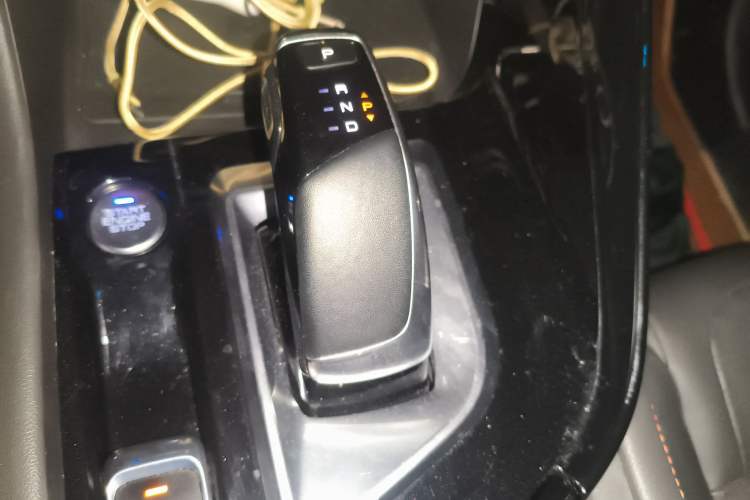 Used Dongfeng Aeolus AX7 2022 Mach Edition 1.5T DCT DF51 Gear Lever