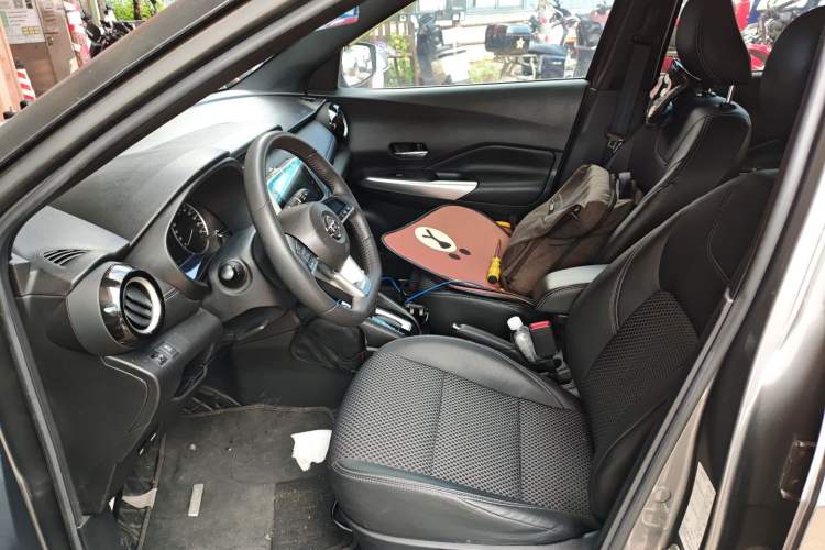 Used Nissan Kicks 2019 1.5L CVT Smart Connect Luxury Edition
