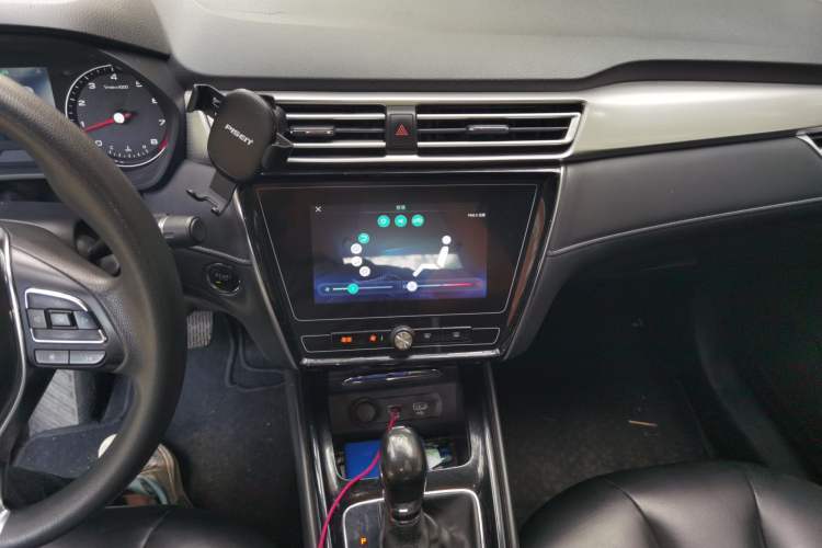 Used Roewe i5 2019 1.5L Automatic 4G Connected Langyue Edition