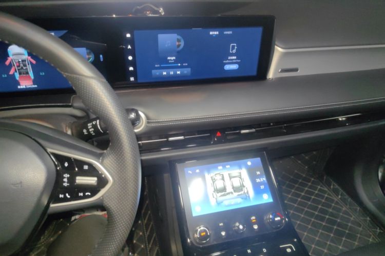 Used NETA U 2022 NETA U-Ⅱ 500 Lithium Iron Phosphate Audio And AC Panel