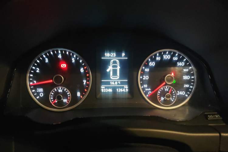 Used Volkswagen Tiguan 2016 300TSI Automatic Two-Wheel Drive Comfort Edition Instrument Cluster