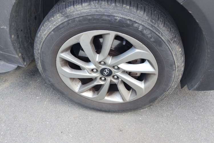 Used Hyundai Tucson 2015 1.6T Dual-Clutch Two-Wheel-Drive Smart Model
