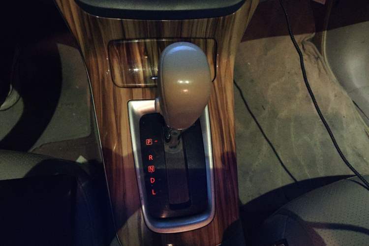 Used Nissan Sylphy 2012 1.6 XL CVT Luxury Edition Gear Lever