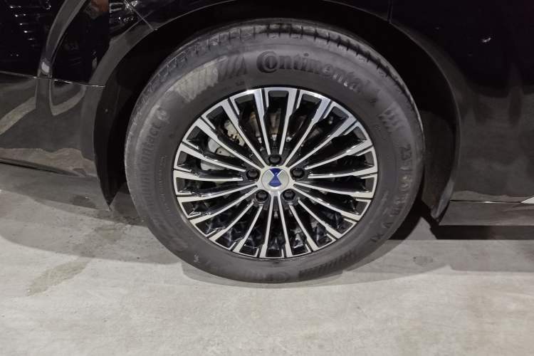 Used Denza D9 2022 DM-i 970 Four-Wheel Drive Prestige Model