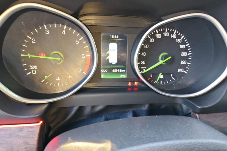 Used BAIC Off-Road BJ80 2019 2.3T Automatic Shengshi Huazhang Edition China VI Emission Standard
