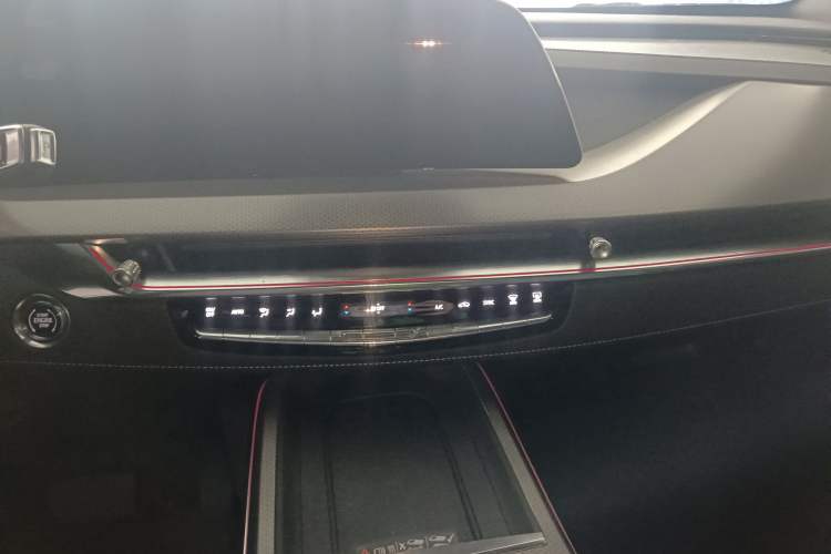 Used Cadillac XT5 2025 Model 2.0T Metropolitan Edition
