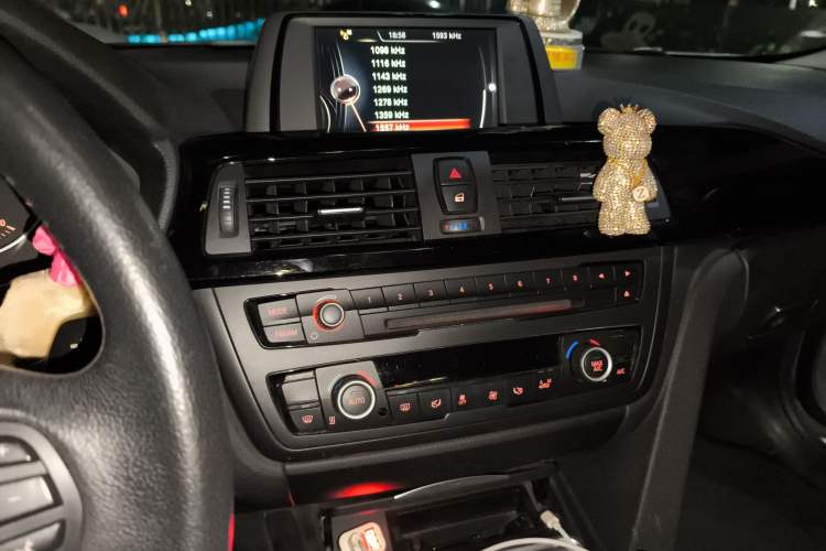 Used BMW 3 Series 2015 320Li Luxury Edition Fashion Model
