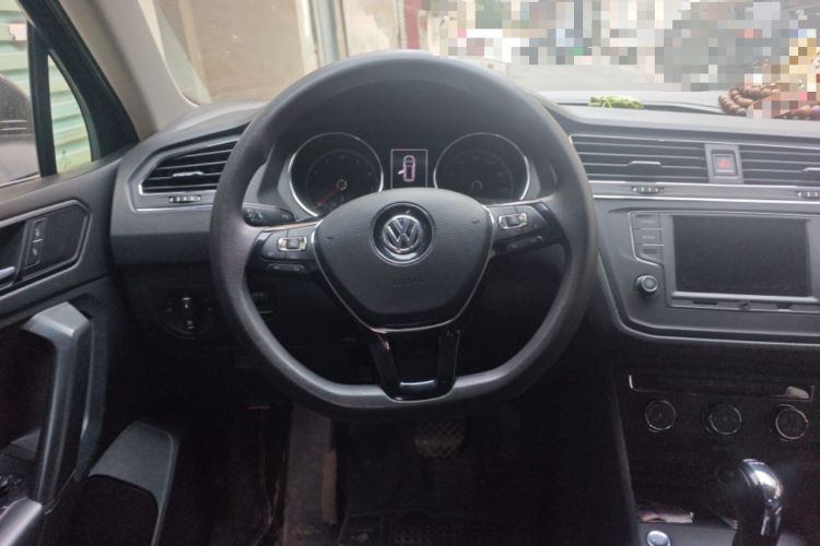Used Volkswagen Tiguan L 2018 330TSI Automatic Two-Wheel Drive Luxury Edition Steering Wheel