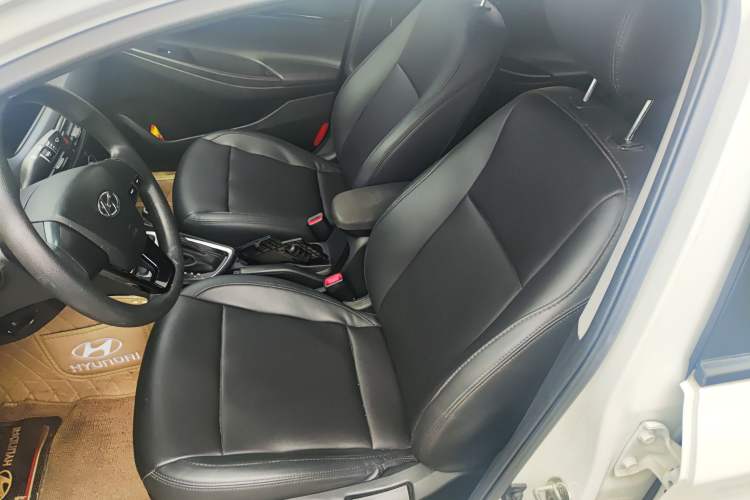 Used Hyundai Celesta 2020 1.6L Automatic GL Enjoyable Edition Left Front Seat