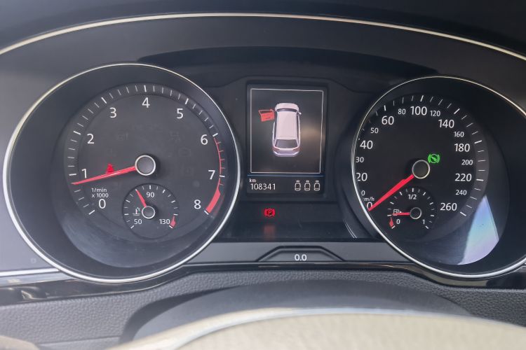 Used Volkswagen Variant 2018 380TSI Two-Wheel Drive Comfort Edition Odometer Close Up