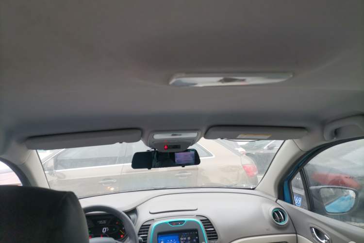 Used Renault Captur 2015 1.2T Automatic Standard Edition