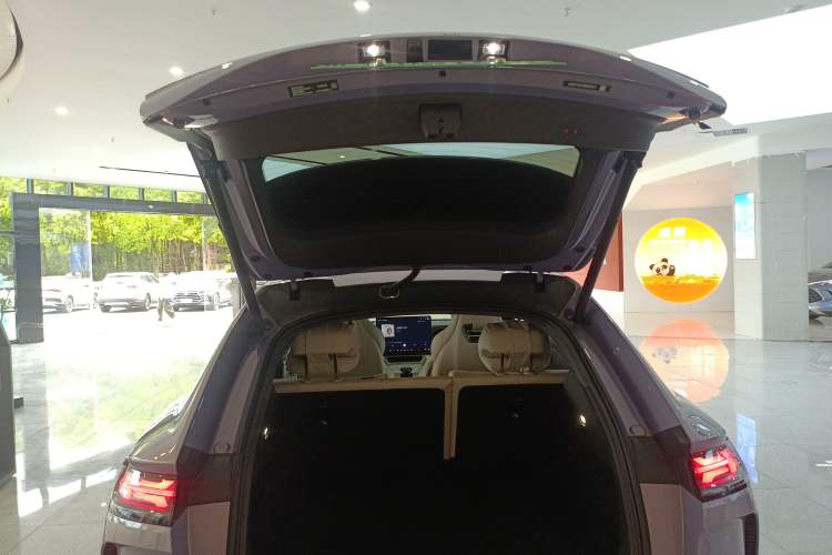 Used Denza N7 2025 630 All-Wheel Drive Intelligent Driving Dual-Laser Flagship Edition Trunk