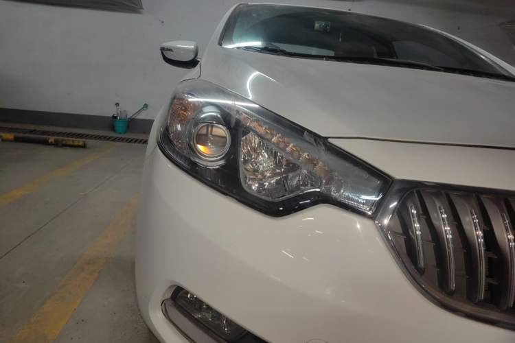 Used Kia K3 2016 1.6L Manual GLS Right Front Headlight