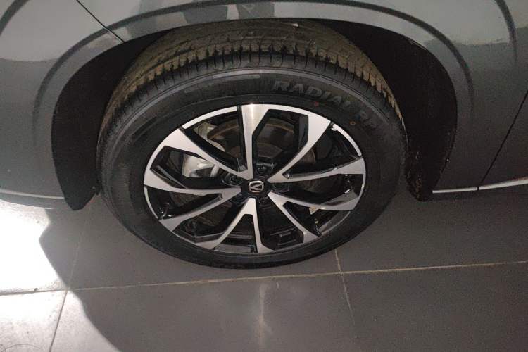 Used Changan UNI-Z New Energy 2024 Blue Whale Smart Electric iDD 125km Beyond Edition