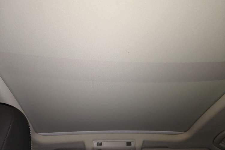 Used Volkswagen T-ROC 2018 280TSI DSG Two-Wheel-Drive Comfort Version China V Standard
