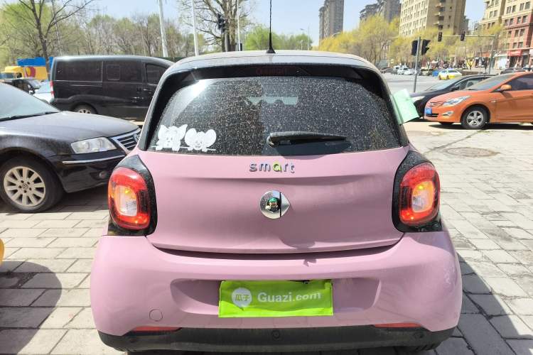 Used smart forfour 2016 0.9T 66 kW Pioneer Edition