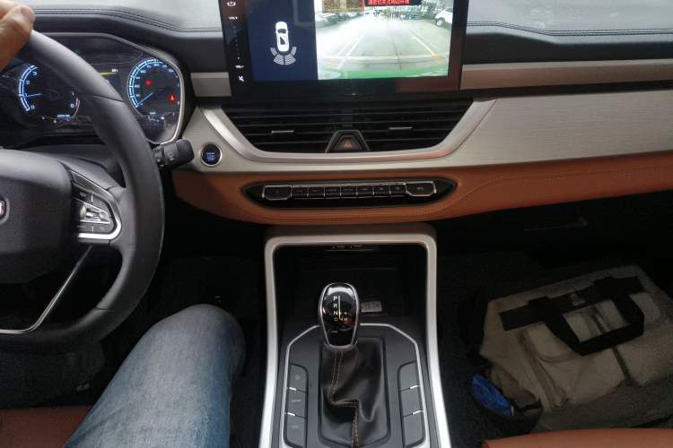 Used Geely Auto Vision X6 2020 1.4T CVT Luxury Edition Gear Lever